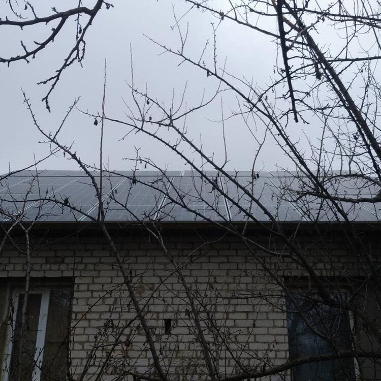 солнечные панели на доме 